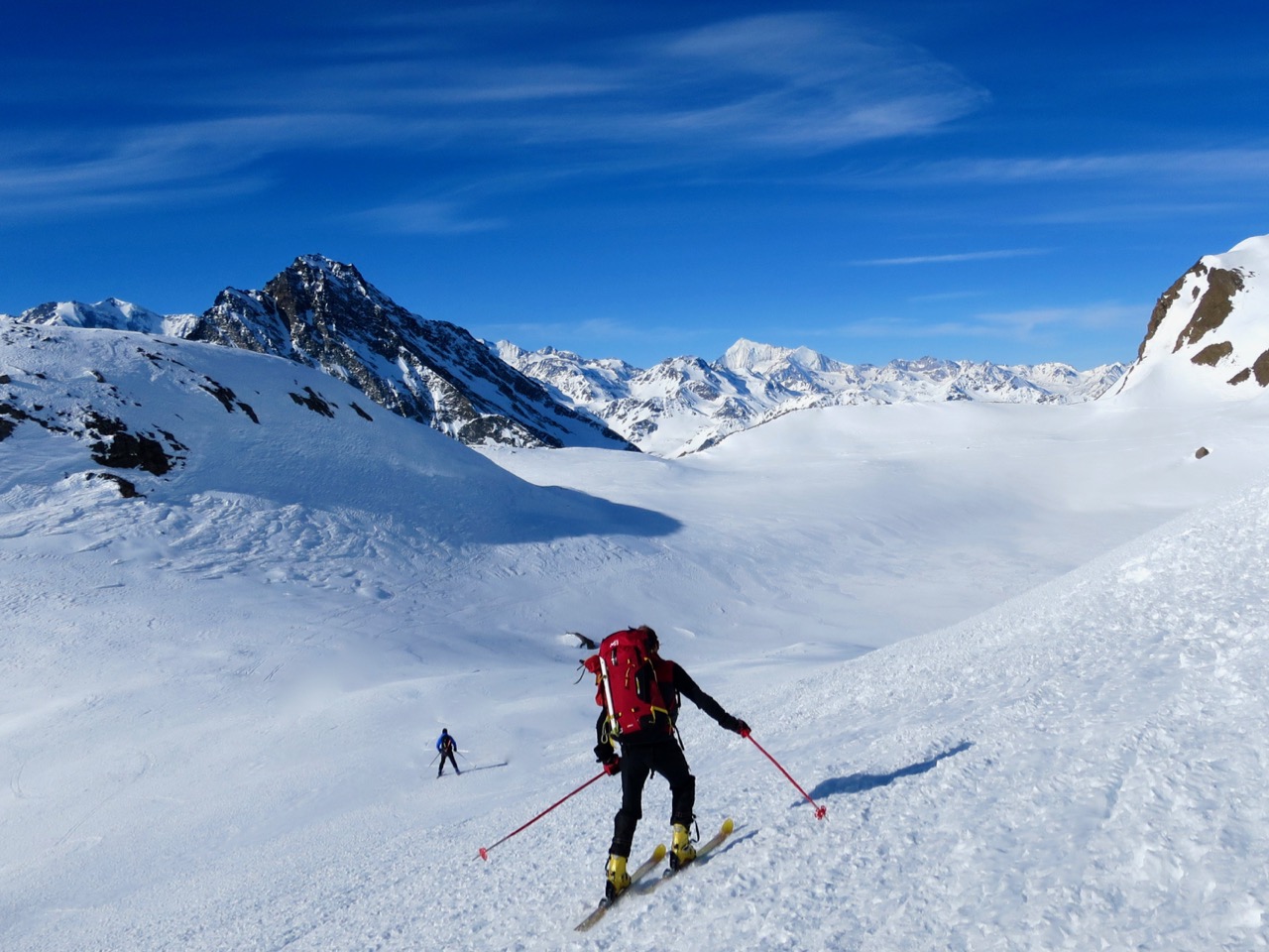 J2 - La neige est dure et gelée. Ça fait mal aux jambes !