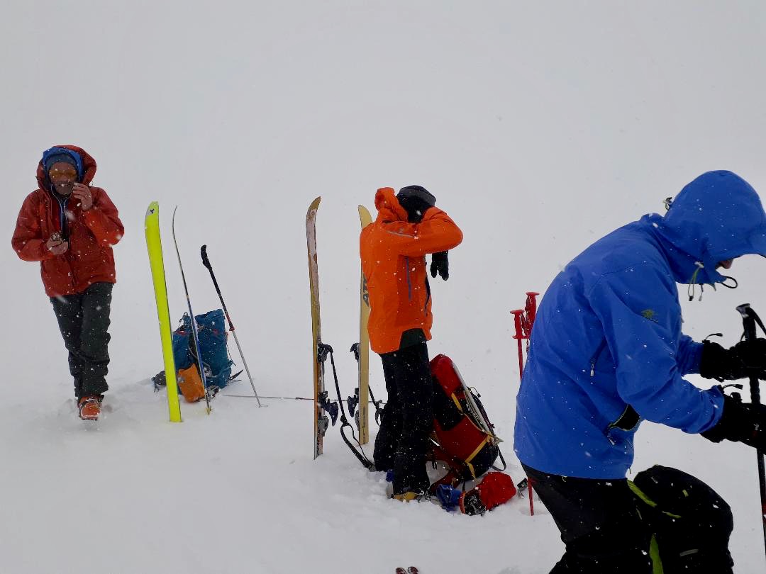 J4 - Arrivée vers le Corno Cecco dans le mauvais temps 