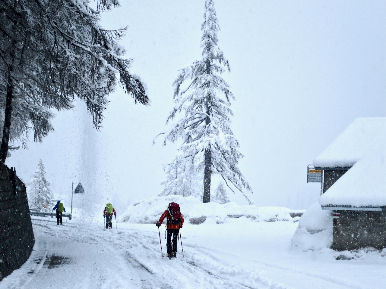 J5 - Arrivée dans la vallée - Le bus ne peut pas monter !