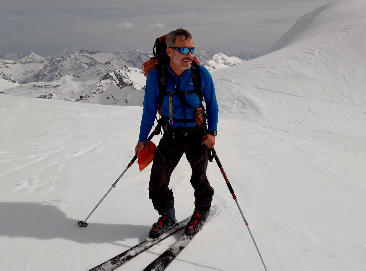 J3 - Jean-Luc sur l'arête peu avant le sommet