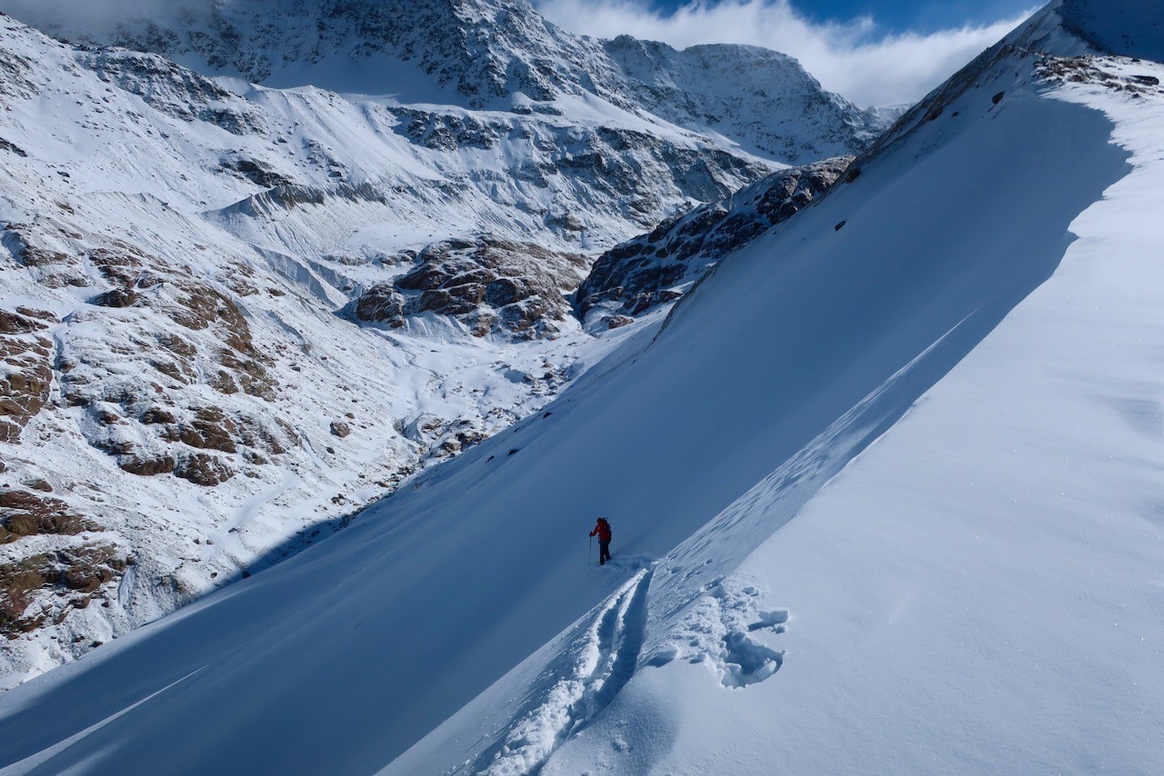 J5 Traversée un peu exposée pour s'approcher du  glacier du Weisskugel