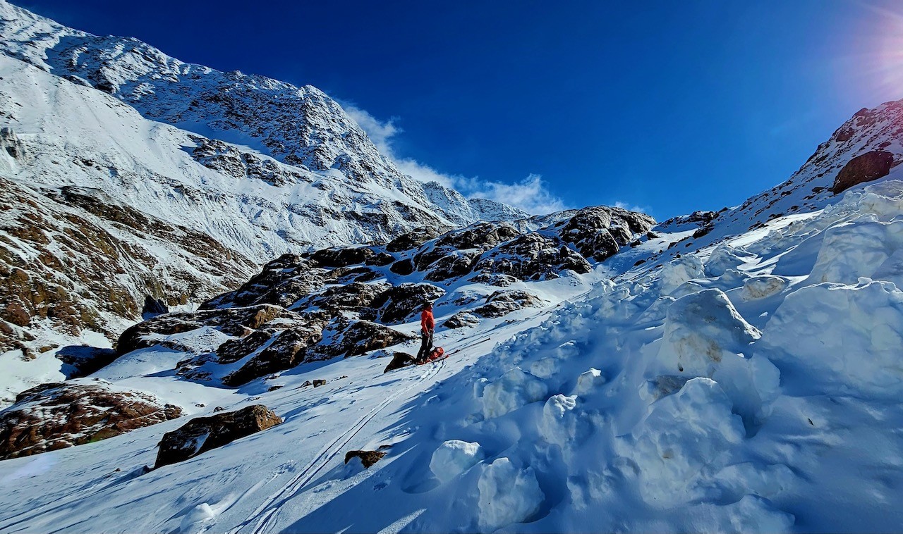 J5 Il faut éviter des traces de grosses avalanches