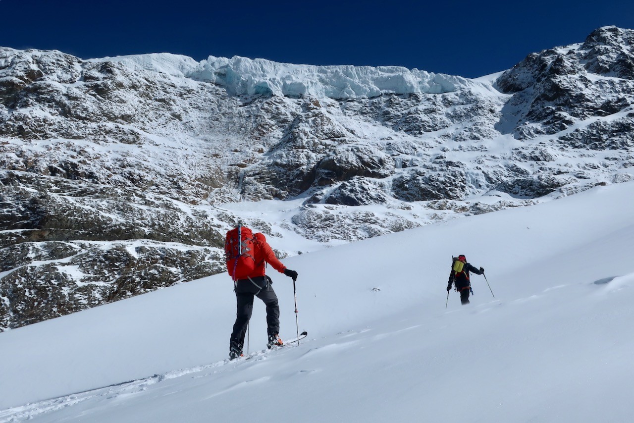J5 Sous les séracs de la calotte glacière de la Weisspitze