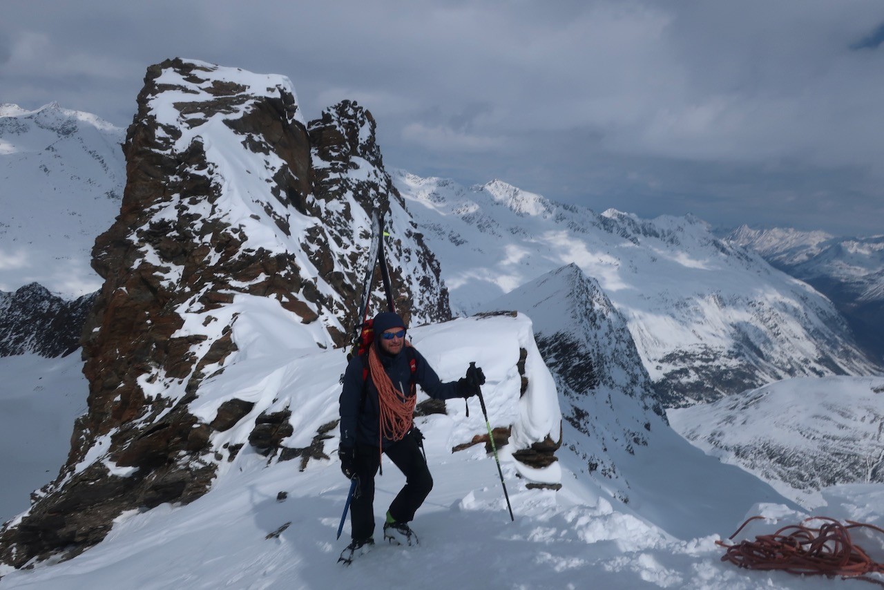 J8 Arête  vers le sommet.