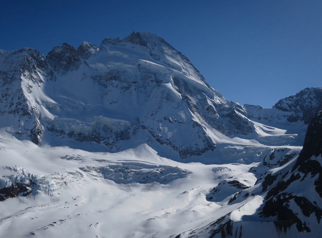 J7 - Face Nord de la Dent d'hérons et glacier de Valpelline