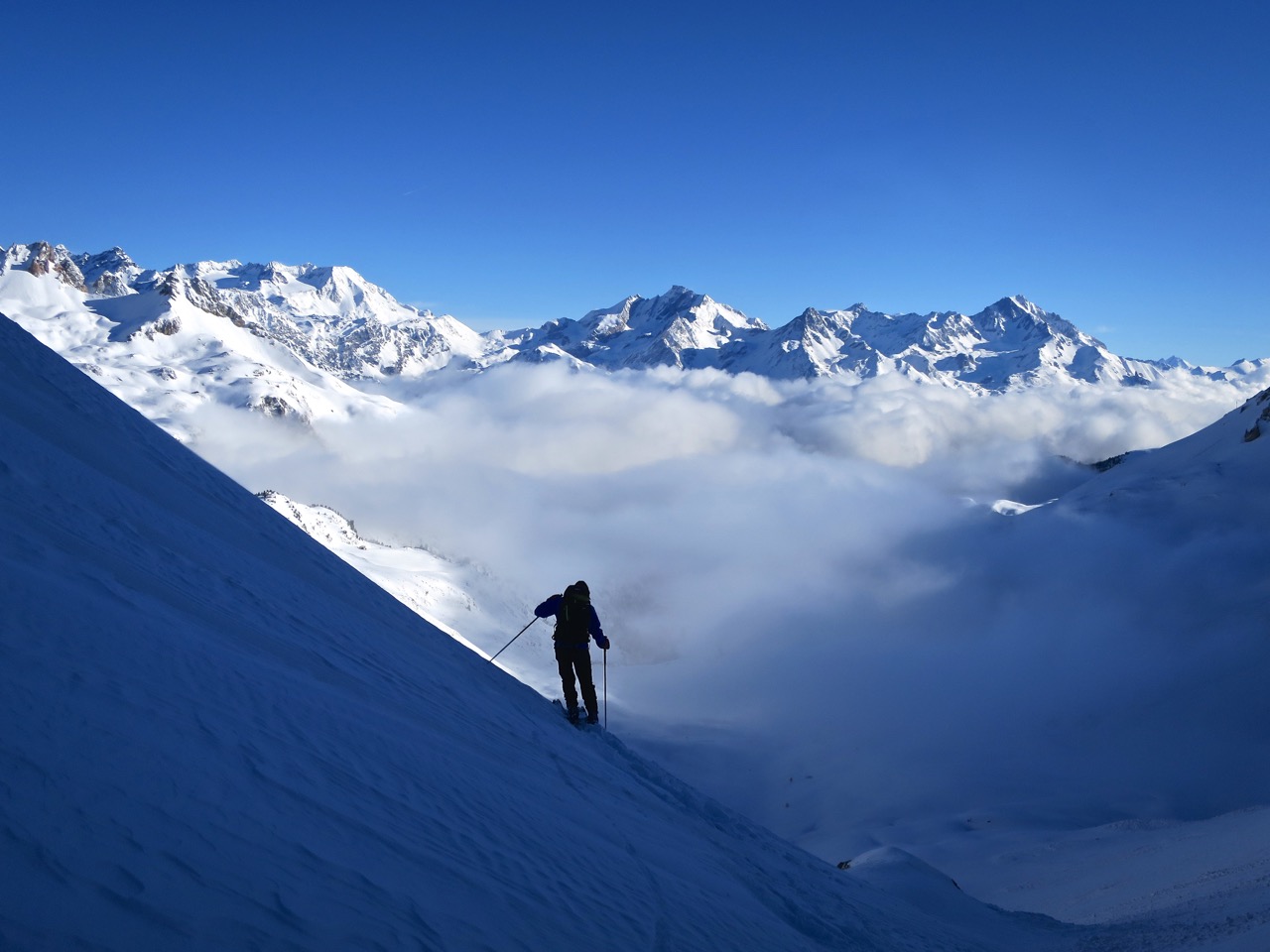 Dans la combe des Roches