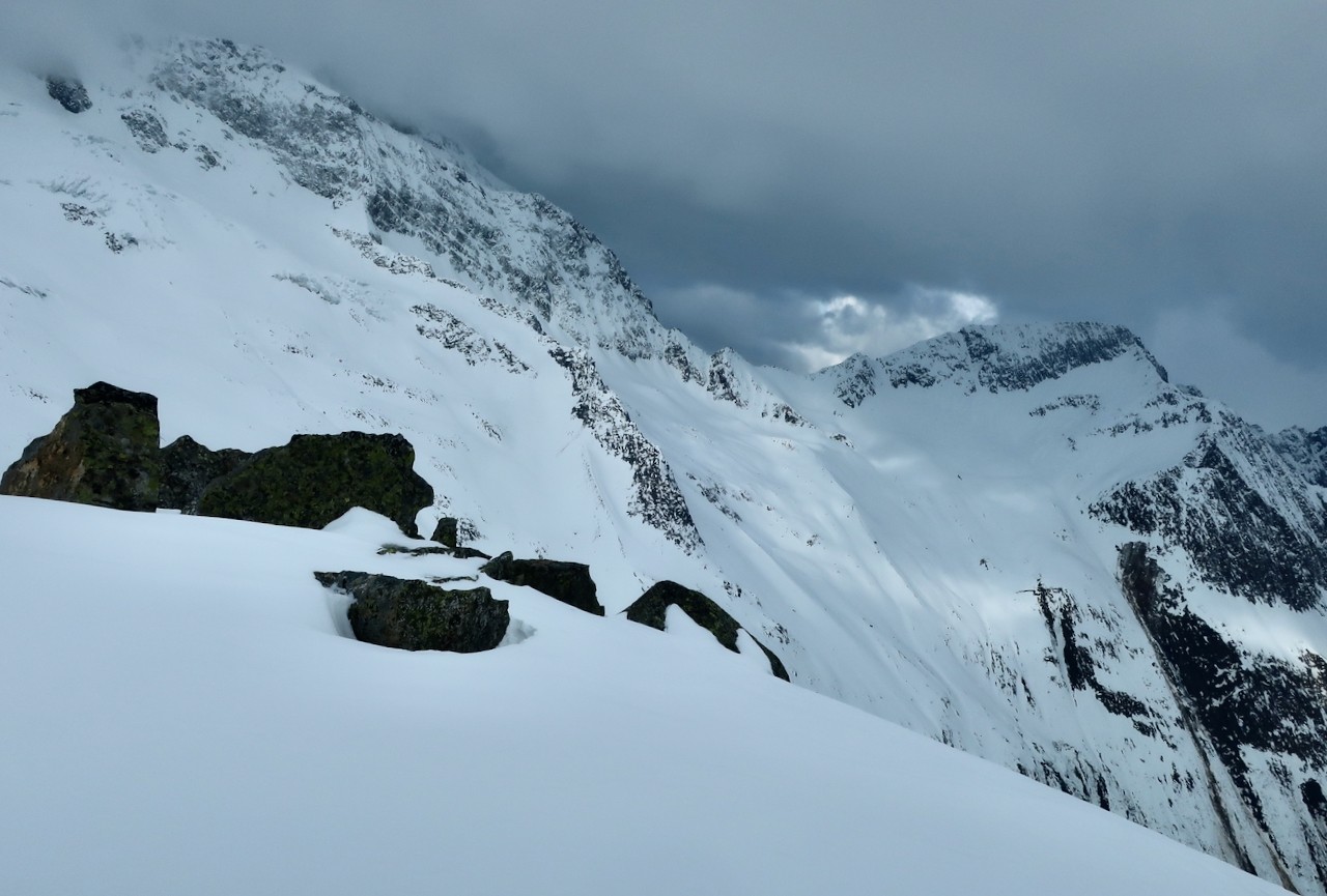 J5  Vue vers le Hochfeiler