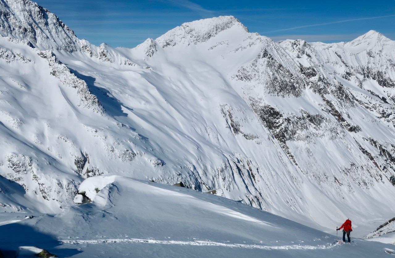 J6 Le cirque de Schlegeisbach s'ouvre à mesure qu'on s'élève