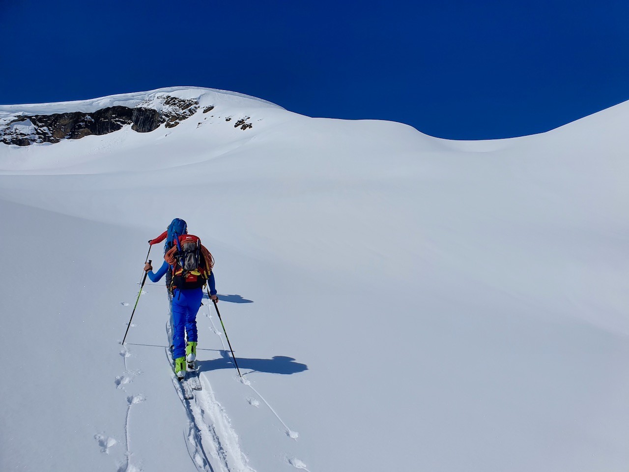J7 Thierry et Nico à la trace vers le sommet du Geissbützistock