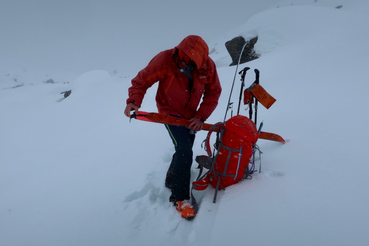 J7 Thierry repeaute dans une neige particulièrement délicate