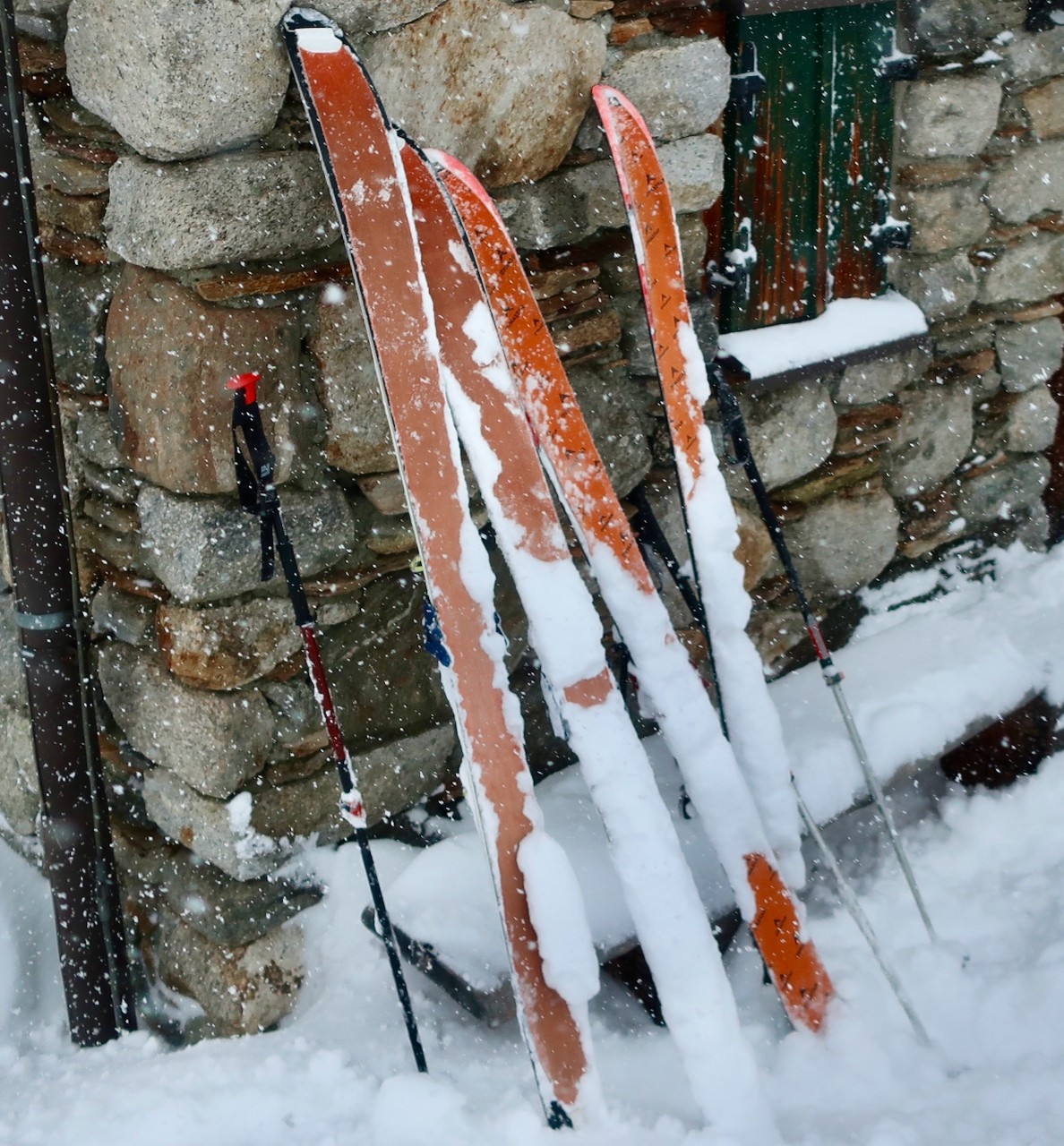 J7 La neige bottait horriblement sous les skis dans la montée vers le refuge ! 