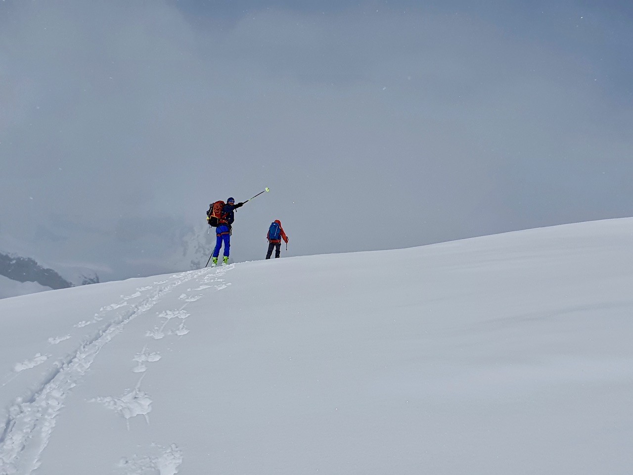 J5 On redescend sur le glacier de Claridden