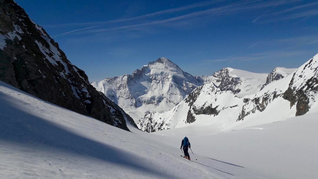 J8 - Dernière descente, en face de la Dent d'Hérens. Sublime !