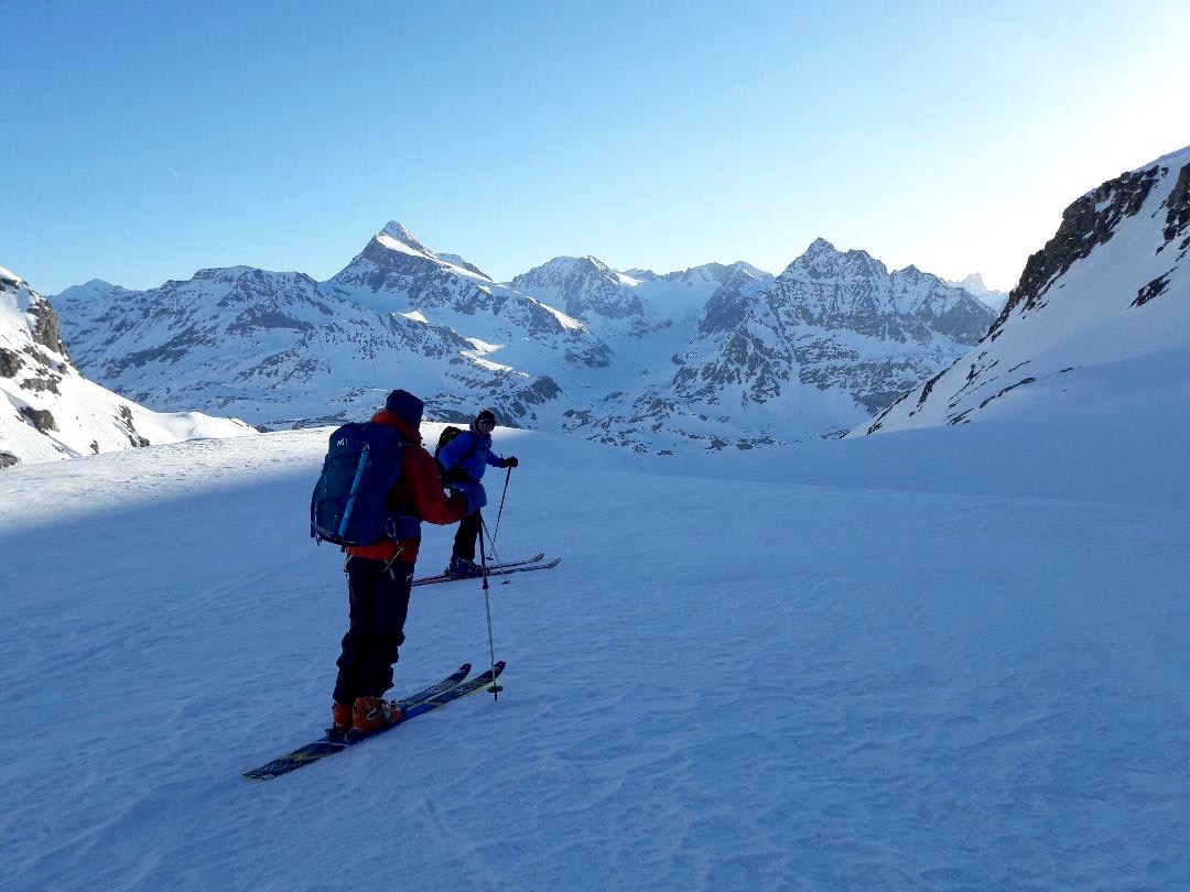 J6 - Descente vers Chanrion au levé du soleil
