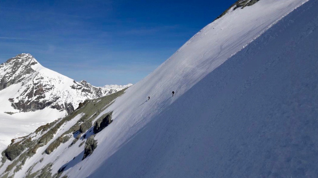 J8 - Bien raide, le début de la descente du Mont Durand ... avant de retrouver  Zermatt